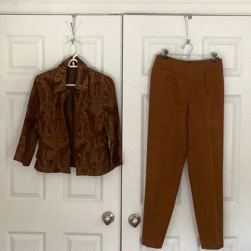 Beautiful fall casual suit in Autumn colors. Pieces sold together or separate.